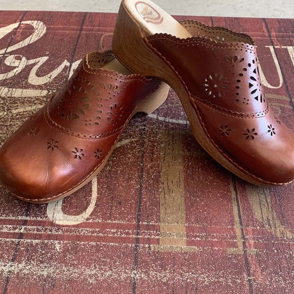 Dansko Shoes - Dansko Brown Leather Clog Mules with Cutout Floral Design